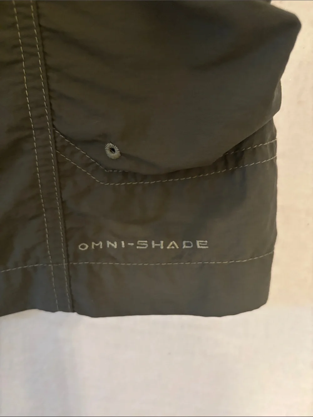 Columbia Men’s Omni- Shade Cargo Shorts Medium - Picture 3 of 6